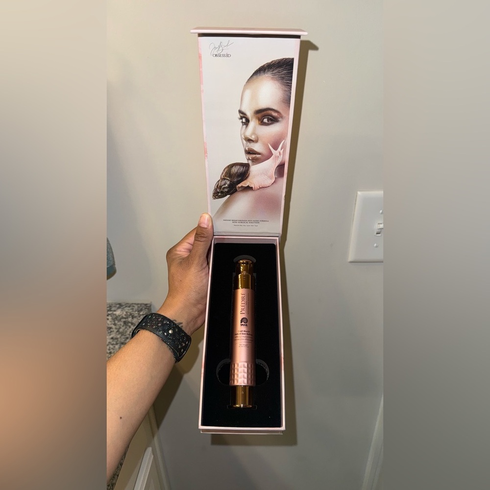 PREDIRE PARIS Snail Mucin Instant Skin Refiner BRAND NEW IN BOX MSRP $1,400 - Picture 5 of 8